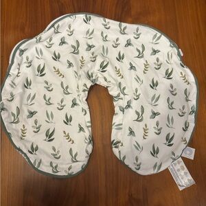 Boppy Leaf Patterned Nursing Pillow Cover